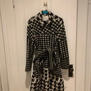 Anthropologie Black & White Houndstooth Belted Trench Coat